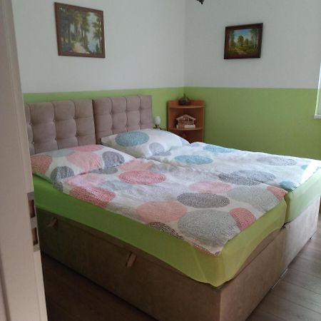 M&D Apartman Егер Екстериор снимка