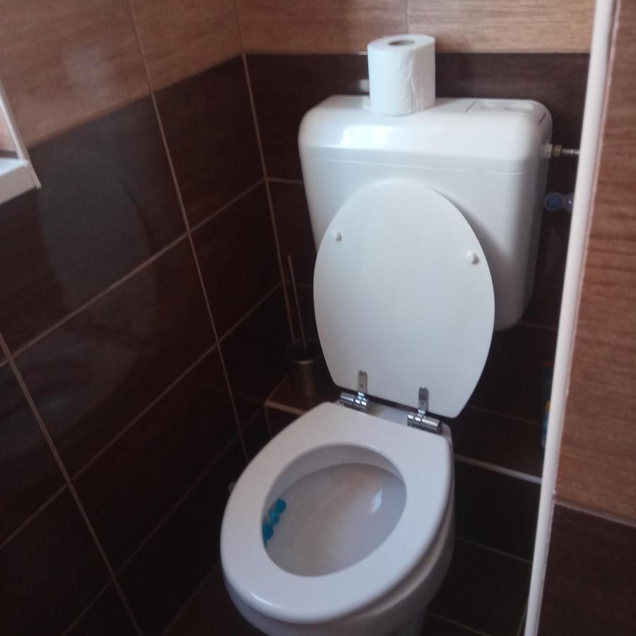 M&D Apartman Егер Екстериор снимка