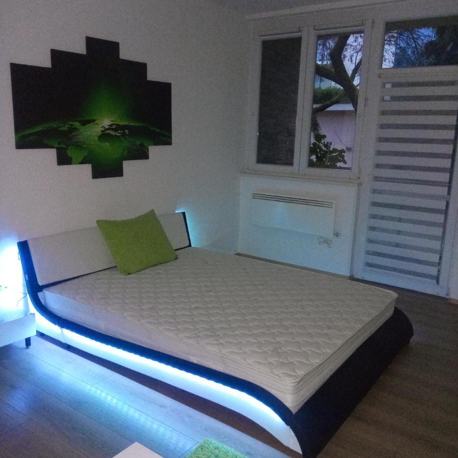 M&D Apartman Егер Екстериор снимка
