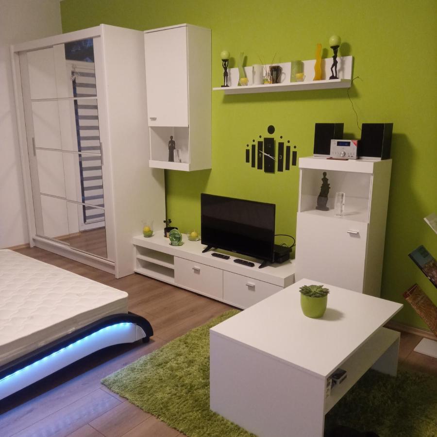 M&D Apartman Егер Екстериор снимка
